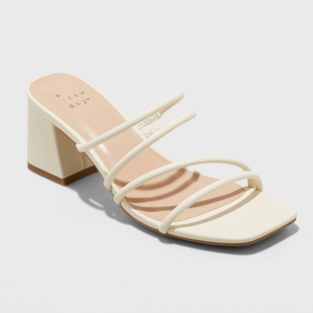 NW cream chunky strappy heels. Trendy straps, thick heel, comfortable, wedding